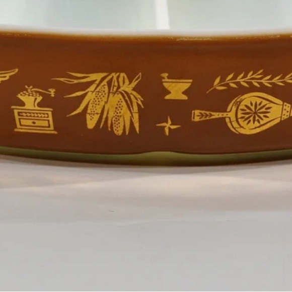 Early American Pyrex Dish In Mint Condition/Mid-century1.5 qt in Brown & Gold - Picture 6 of 12